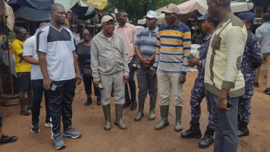 Pendant les périodes de sécheresse et d'inondation, les populations éprouvent des difficultés à mouvoir et à dérouler sereinement leurs activités socioprofessionnelles