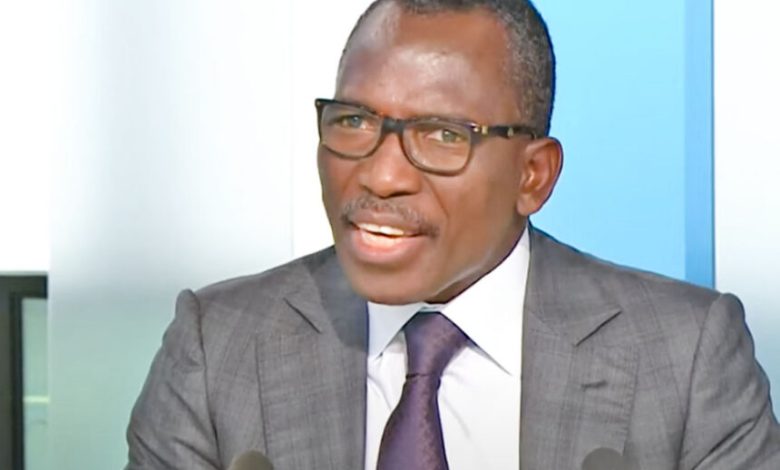 Gilbert Bawara a donné lundi les raisons de l’absence d’un dialogue avant la révision constitutionnelle. Le ministre togolais de la fonction publique a expliqué que même s’il y avait eu un dialogue autour du sujet il n’y aurait pas d’entente