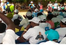 La 20è journée nationale du sport (JNS) a été observée samedi sur toute l’étendue du territoire togolais. La préfecture de Vo n’est pas restée en marge de la manifestation. Elle a été l’occasion pour Victoire Tomégah-Dogbé et les autres élus du parti Union pour la République (UNIR) lors des élections législatives et régionales du 29 avril dernier d’exprimer leur gratitude à la population