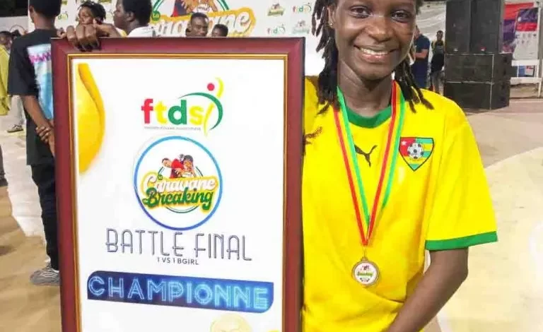 Nomegnon Agbo alias B-girl Jeanny et son coach ont atterri jeudi à Shanghai (Chine), malgré les difficultés qui ont émaillé leur préparation, pour représenter le Togo à la 1ère phase des Séries de Qualification Olympique comptant pour les Jeux Olympiques Paris 2024