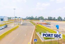 Les transferts de conteneurs en transit du port de Lomé vers le port sec de la plateforme industrielle d’Adétikopé (PIA) vont reprendre.