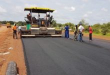 Au Togo, la route reliant les localités de Tchaasémondè-Gandé-Agbang (Région de la Kara) sera bientôt construite. La Banque ouest-africaine de développement (BOAD) a approuvé jeudi une enveloppe de 30 milliards FCFA pour sa réalisation.