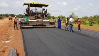 Au Togo, la route reliant les localités de Tchaasémondè-Gandé-Agbang (Région de la Kara) sera bientôt construite. La Banque ouest-africaine de développement (BOAD) a approuvé jeudi une enveloppe de 30 milliards FCFA pour sa réalisation.