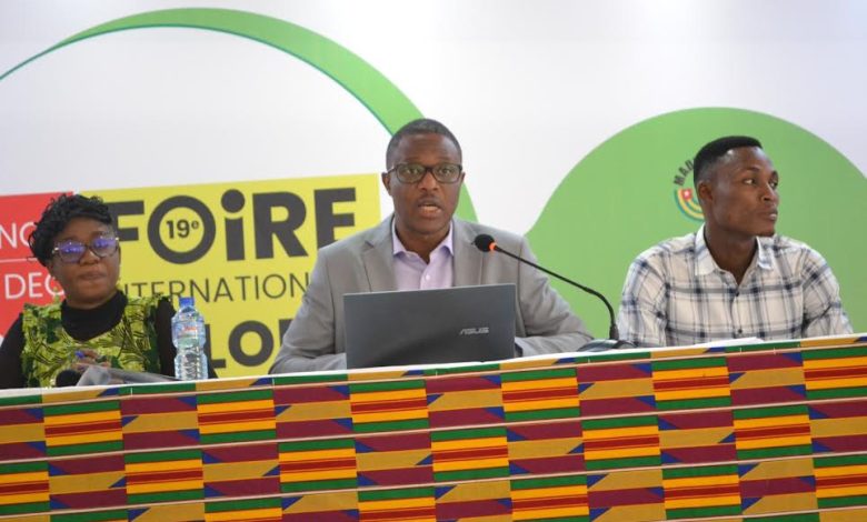 Les préparatifs de la 5è Foire Made in Togo prévue du 26 juillet au 04 août prochains avancent. Mardi, le Centre togolais des expositions et foires de Lomé (CETEF) a organisé une rencontre d’échange avec les exposants. Occasion pour eux de discuter des détails de l'organisation de cette foire dédiée à la promotion des produits togolais.