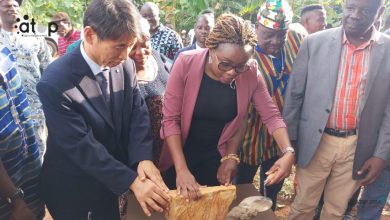 Il sera bientôt construit à Ahépé dans la commune Yoto 2 avec l’appui financier de l’ONG International Youth Fellowship (IYF) un centre de loisirs des jeunes. La pose de la première de cet ouvrage a été faite lundi par le maire Sylvestre Yawavi Adjra.