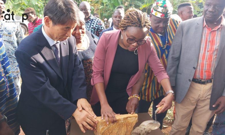 Il sera bientôt construit à Ahépé dans la commune Yoto 2 avec l’appui financier de l’ONG International Youth Fellowship (IYF) un centre de loisirs des jeunes. La pose de la première de cet ouvrage a été faite lundi par le maire Sylvestre Yawavi Adjra.