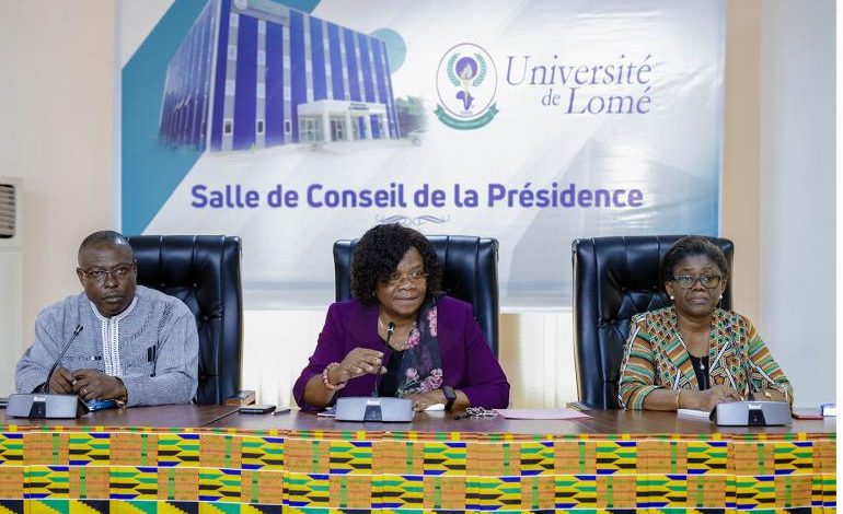 La rencontre périodique du Cadre Permanent d’Échange Universitaire (CPEU) s’est tenue jeudi à l’Université de Lomé. Elle a réuni tous les différents acteurs clés de la vie universitaire pour une journée de réflexion et de partage sur les activités menées durant l’année académique 2023-2024 et a tracé les perspectives pour la prochaine rentrée académique.