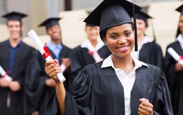 La Commission des bourses du Commonwealth (CSC) met à la disposition du Togo des bourses d'études. Elles sont destinées aux grades master et doctorat dans les universités du Royaume-Uni pour l'année universitaire 2025-2026. La campagne de bourse est ouverte et se poursuit jusqu’au 15 octobre prochain.